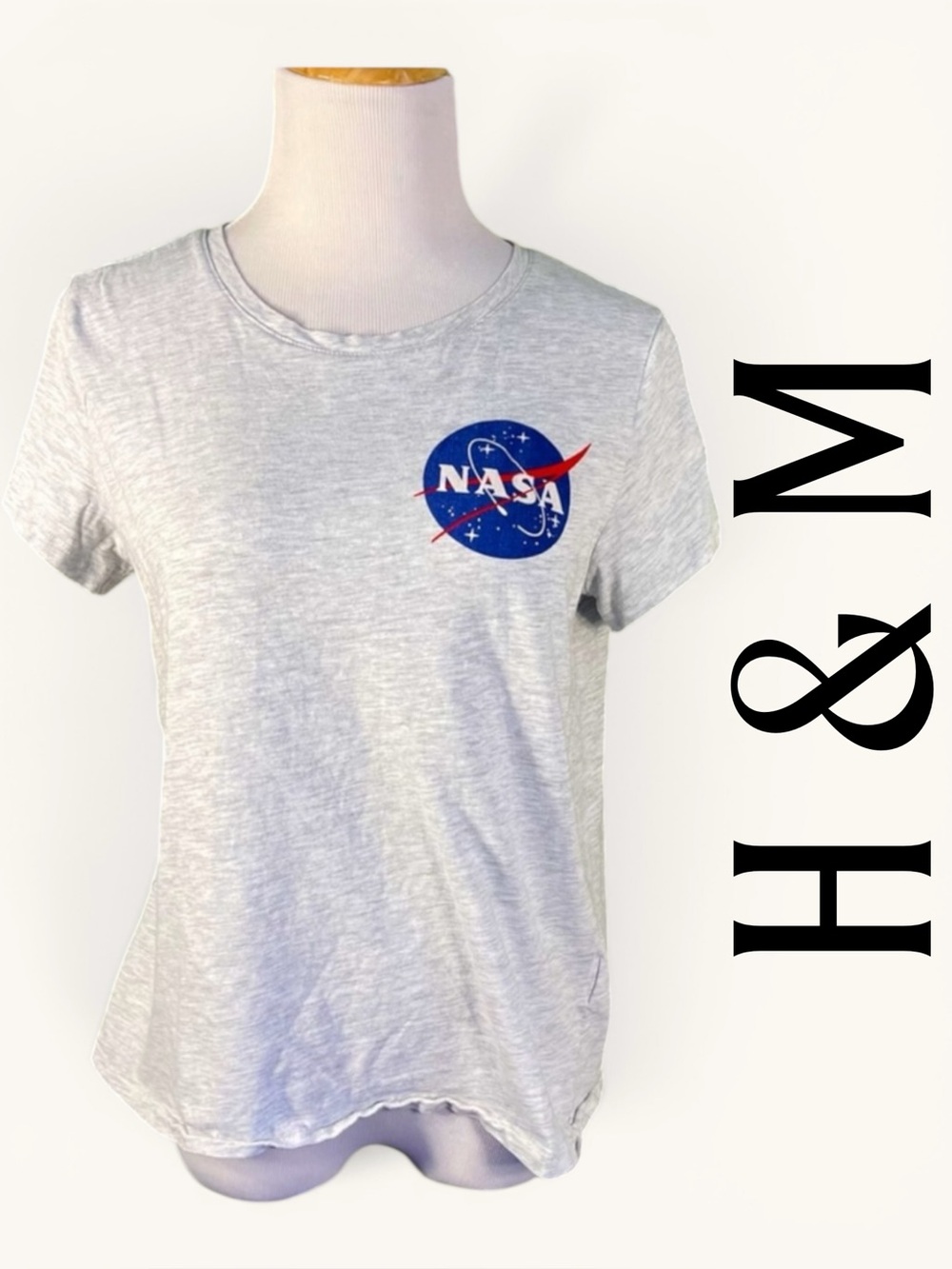 M H&M NASA logo tee-shirt
